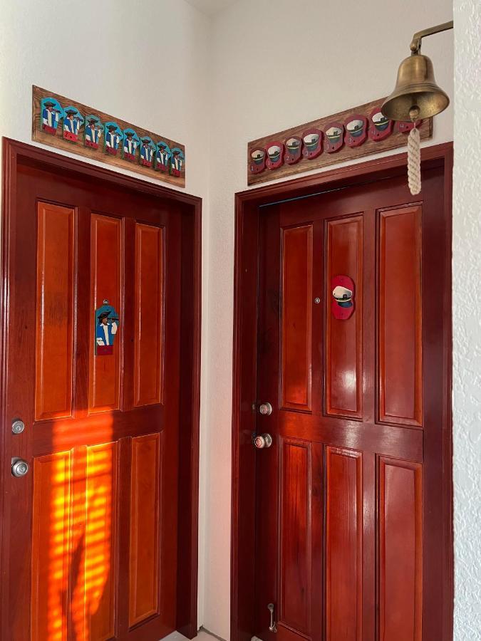 One South Place Hotel Kota Belize Bagian luar foto