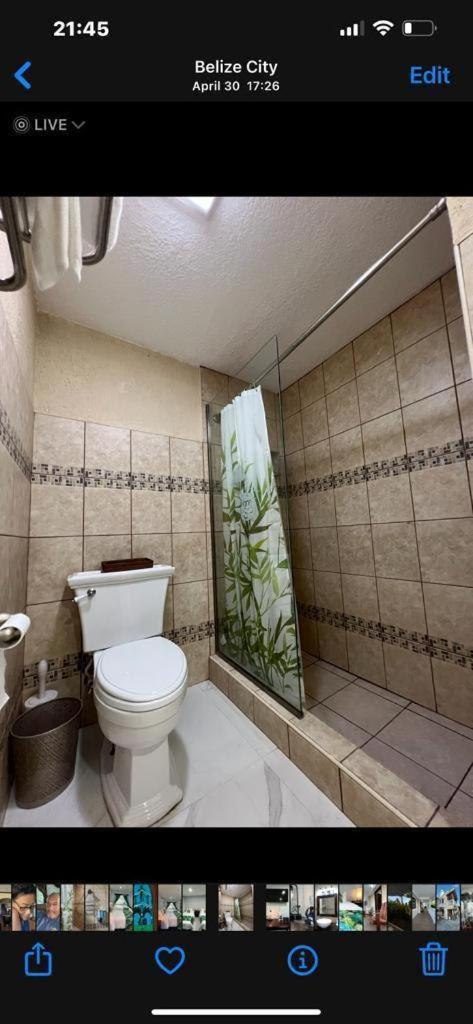 One South Place Hotel Kota Belize Bagian luar foto
